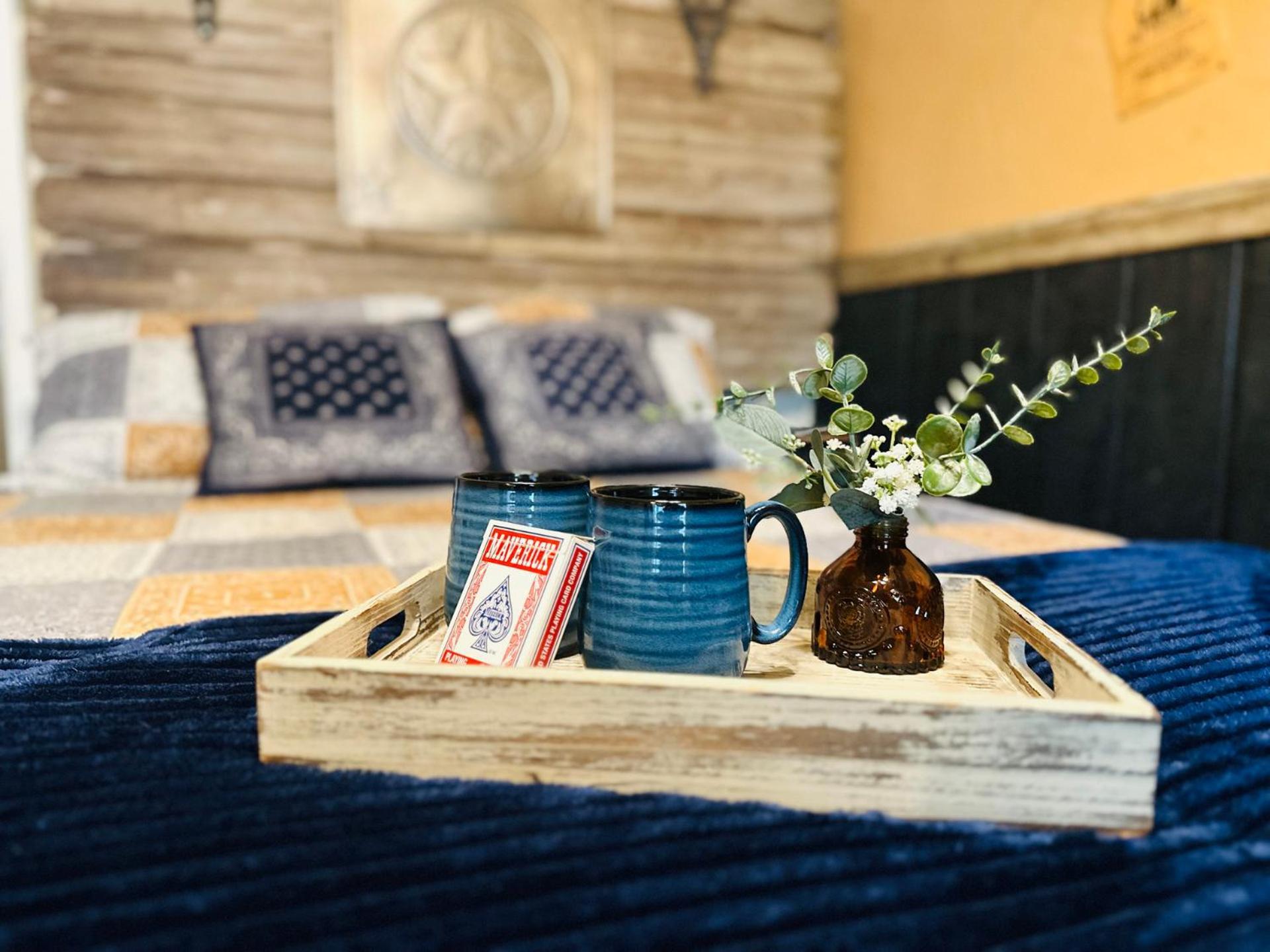Acorn Hideaways Canton Rustic Old West Frontier Suite 외부 사진